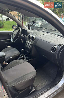 Хэтчбек Ford Fusion 2005 в Киеве