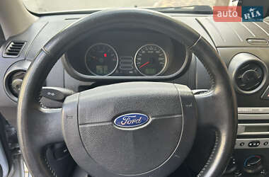 Хэтчбек Ford Fusion 2005 в Киеве