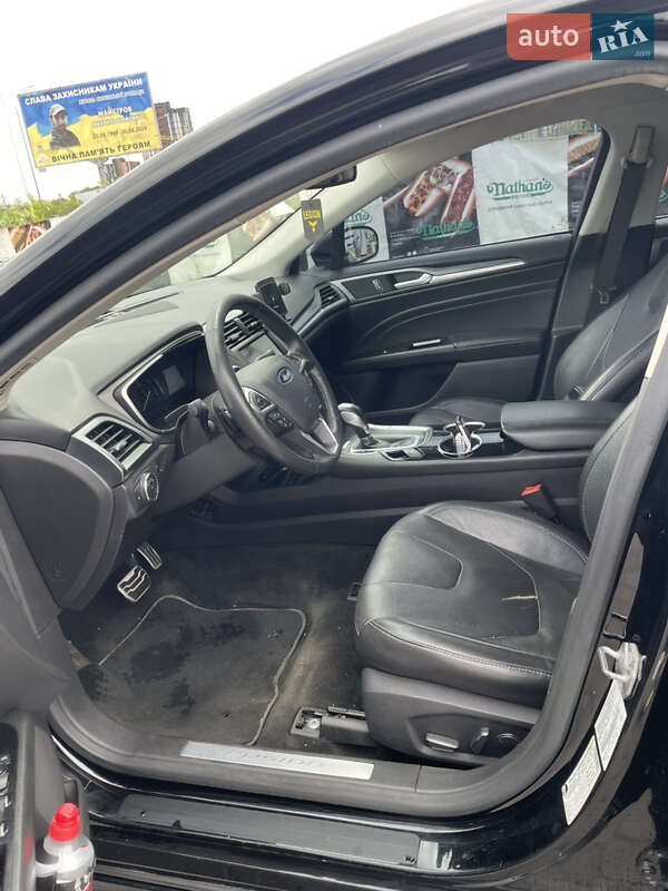 Седан Ford Fusion 2015 в Киеве