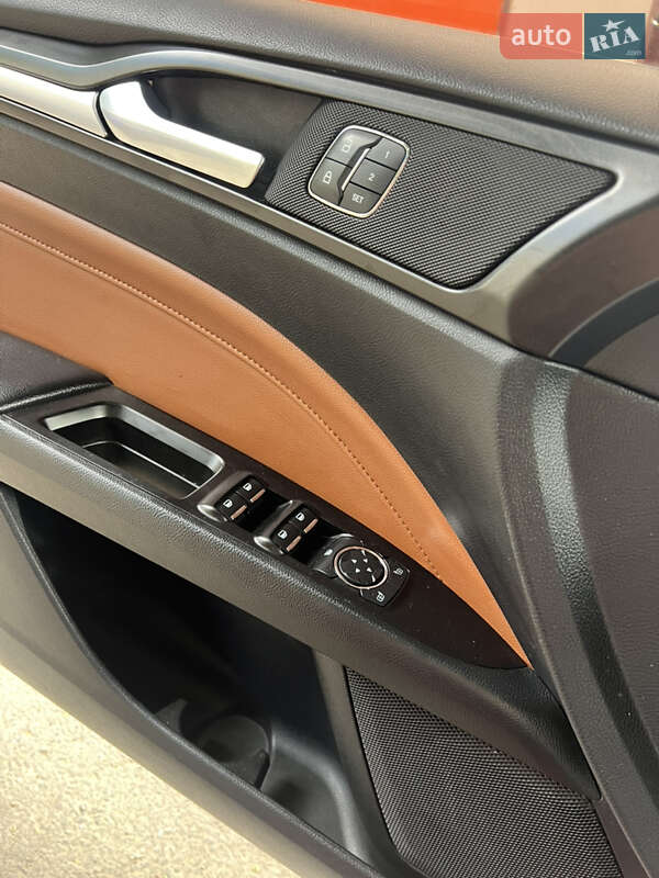 Седан Ford Fusion 2019 в Черкассах