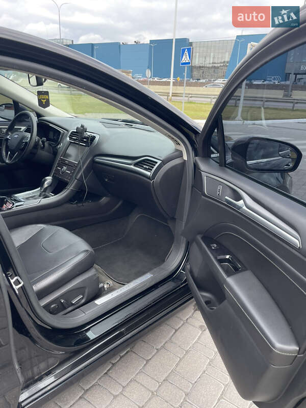 Седан Ford Fusion 2015 в Киеве