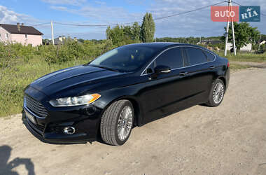 Седан Ford Fusion 2015 в 