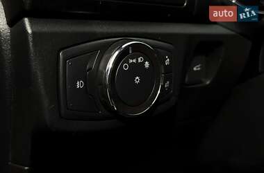Седан Ford Fusion 2017 в 