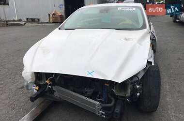 Седан Ford Fusion 2013 в 