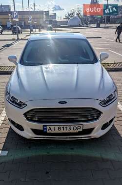 Седан Ford Fusion 2013 в 