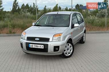 Хэтчбек Ford Fusion 2009 в 