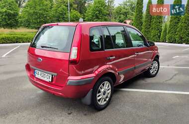 Хэтчбек Ford Fusion 2008 в 