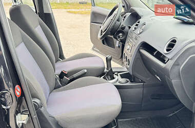 Хэтчбек Ford Fusion 2006 в 