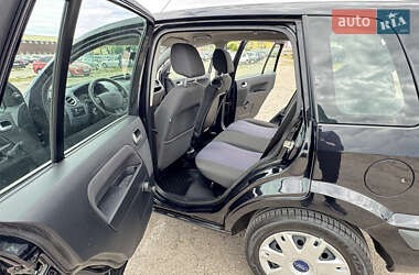 Хэтчбек Ford Fusion 2006 в 