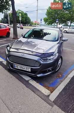 Седан Ford Fusion 2014 в 