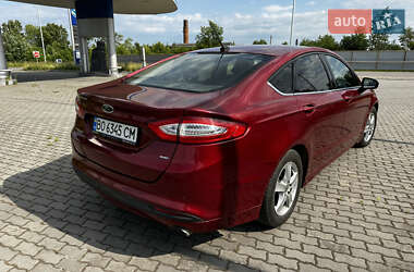 Седан Ford Fusion 2015 в 