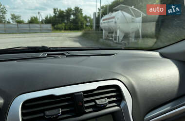 Седан Ford Fusion 2015 в 