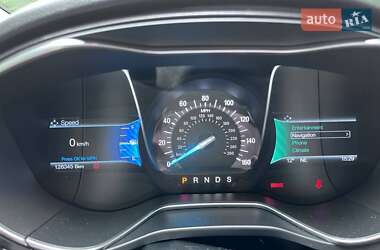Седан Ford Fusion 2017 в 