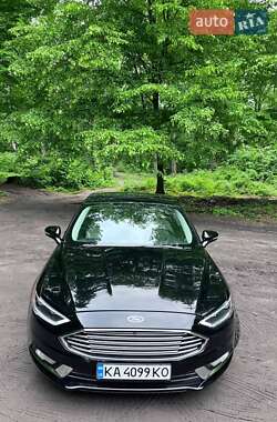 Седан Ford Fusion 2017 в 