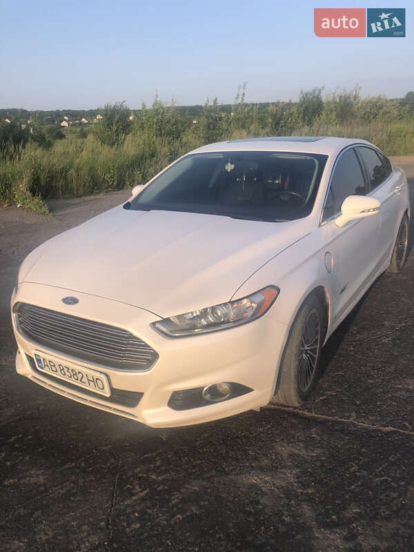 Седан Ford Fusion 2016 в Виннице