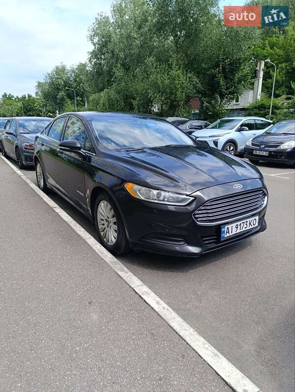 Седан Ford Fusion 2013 в Киеве