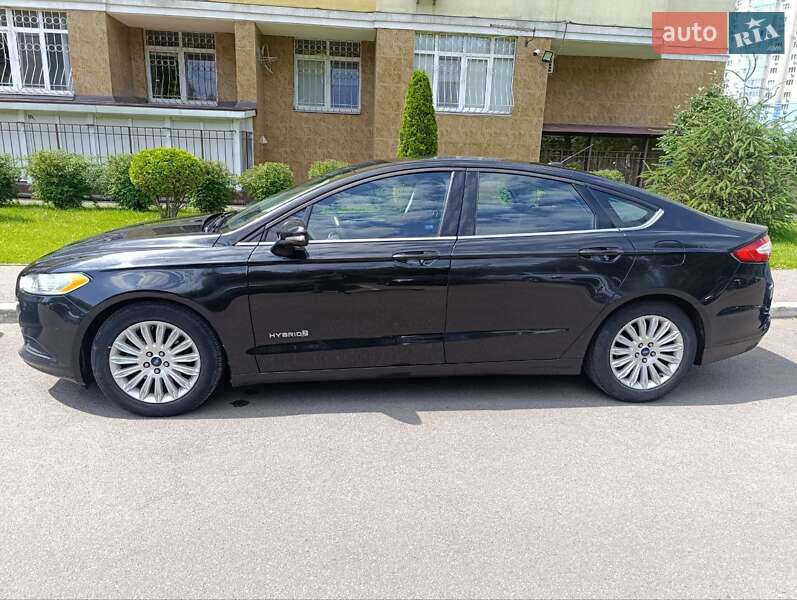 Седан Ford Fusion 2013 в Киеве