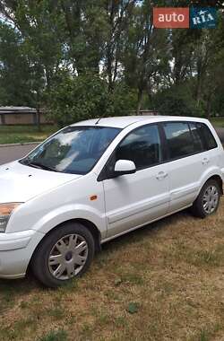 Хэтчбек Ford Fusion 2010 в 
