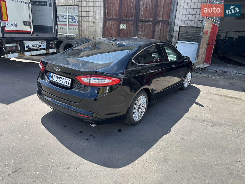 Седан Ford Fusion 2015 в Броварах