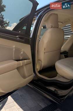 Седан Ford Fusion 2014 в 