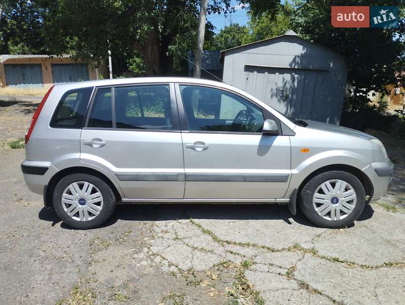 Хэтчбек Ford Fusion 2006 в Черноморске фото 10 Хэтчбек Ford Fusion 2006 в Черноморске