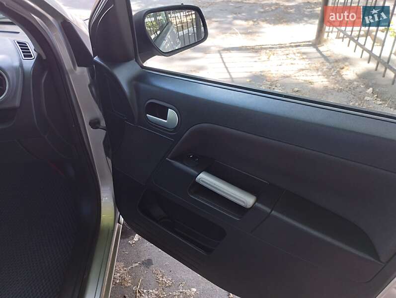 Хэтчбек Ford Fusion 2006 в Черноморске фото 32 Хэтчбек Ford Fusion 2006 в Черноморске