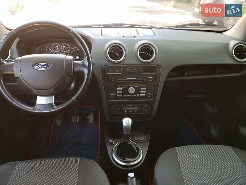 Хэтчбек Ford Fusion 2006 в Черноморске фото 26 Хэтчбек Ford Fusion 2006 в Черноморске