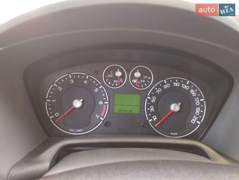 Хэтчбек Ford Fusion 2006 в Черноморске фото 16 Хэтчбек Ford Fusion 2006 в Черноморске