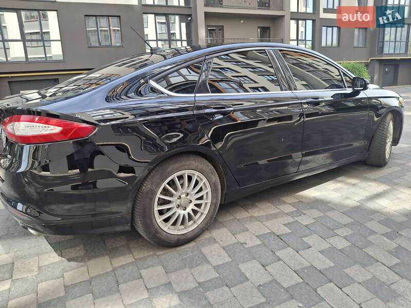 Седан Ford Fusion 2015 в Ивано-Франковске