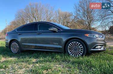 Седан Ford Fusion 2018 в Львові