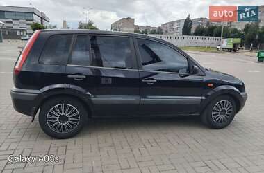 Хэтчбек Ford Fusion 2007 в 