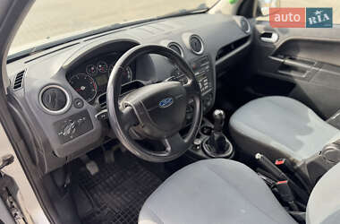 Хэтчбек Ford Fusion 2008 в 