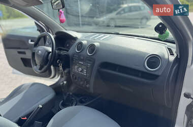 Хэтчбек Ford Fusion 2008 в 