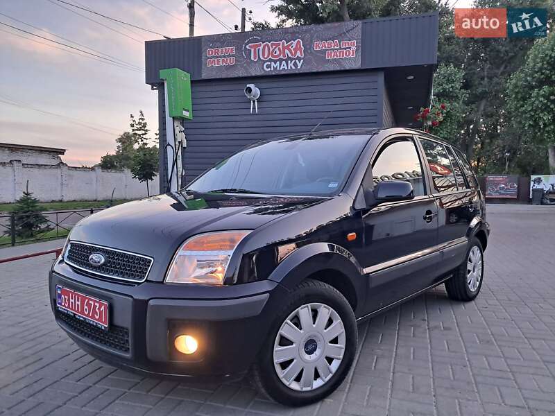 Хэтчбек Ford Fusion 2006 в 