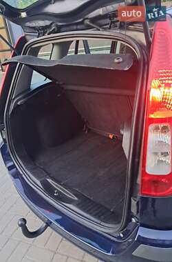 Хэтчбек Ford Fusion 2006 в 