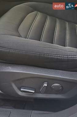 Седан Ford Fusion 2014 в 