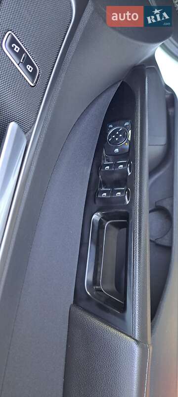 Седан Ford Fusion 2014 в Виннице