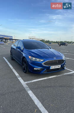 Седан Ford Fusion 2016 в 