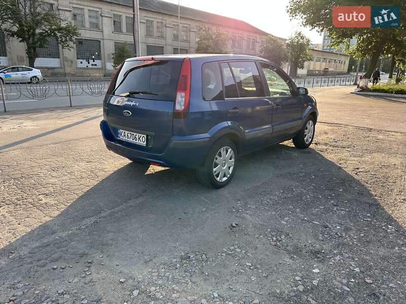 Хэтчбек Ford Fusion 2006 в Киеве