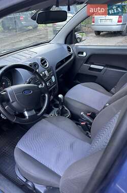 Хэтчбек Ford Fusion 2006 в Киеве