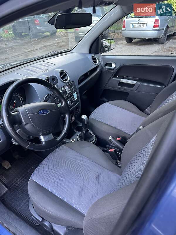 Хэтчбек Ford Fusion 2006 в Киеве