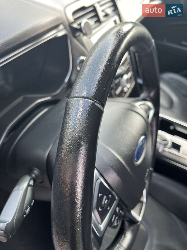 Седан Ford Fusion 2018 в Львові