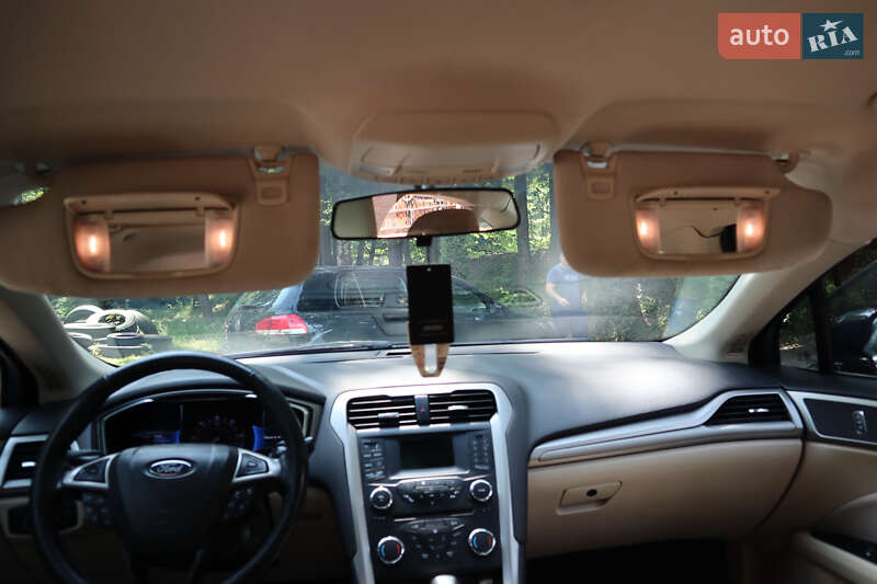 Седан Ford Fusion 2014 в Трускавце