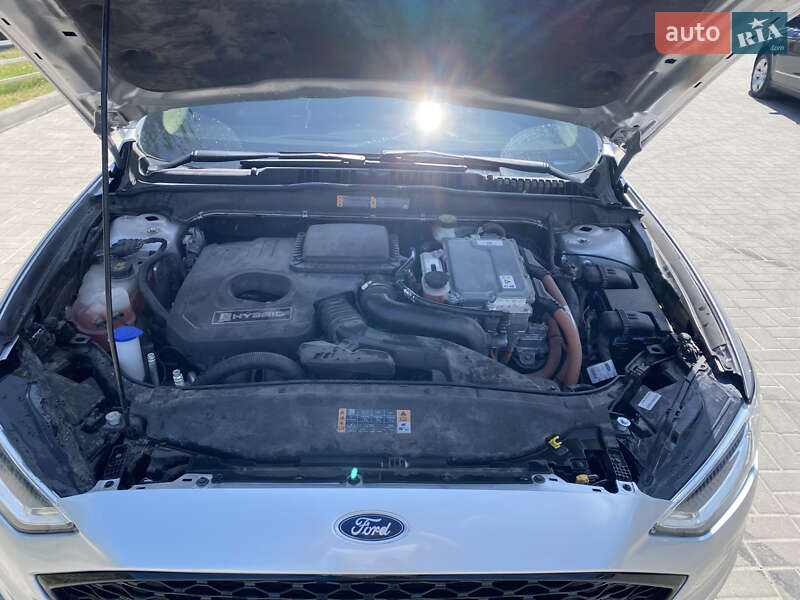 Седан Ford Fusion 2016 в Тернополе фото 11 Седан Ford Fusion 2016 в Тернополе