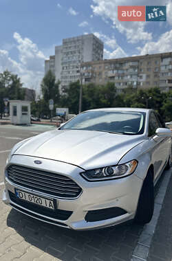 Седан Ford Fusion 2014 в 