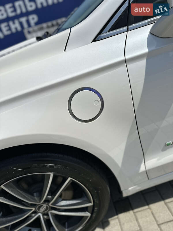Седан Ford Fusion 2013 в Хусте