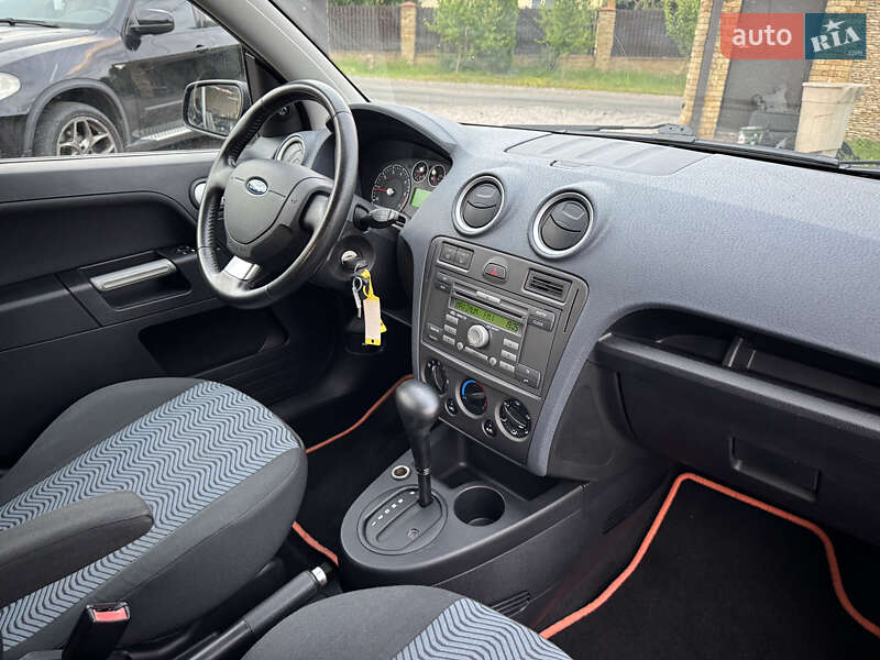 Хетчбек Ford Fusion 2008 в Луцьку