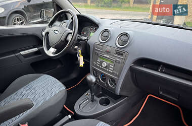 Хэтчбек Ford Fusion 2008 в 