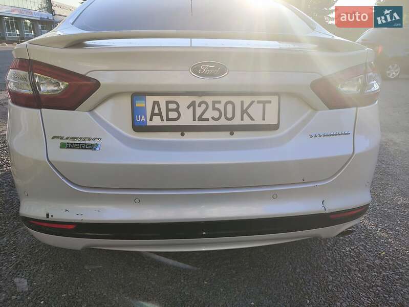 Седан Ford Fusion 2015 в Виннице
