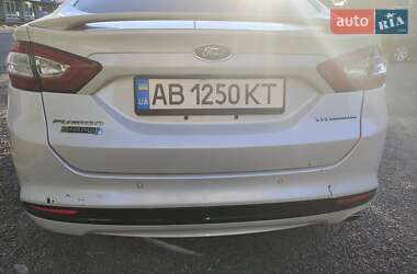 Седан Ford Fusion 2015 в 